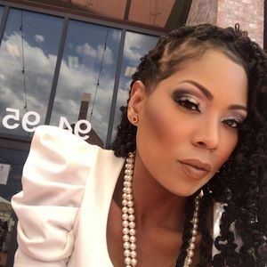 Meet your Posher, Lin